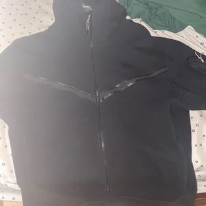 Nike tech size M